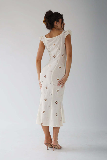 Vestido midi mujer con bordado y tirantes finos ceremonia