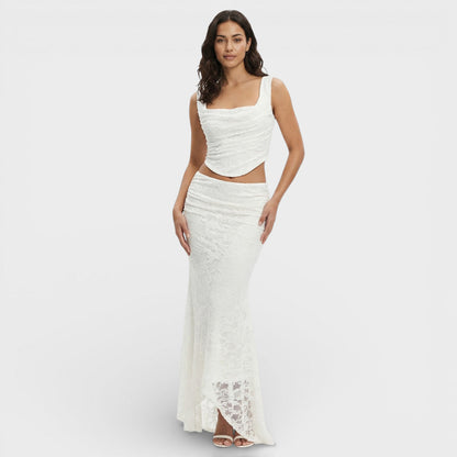 Conjunto Mujer y Falda Ajuste Elegante
