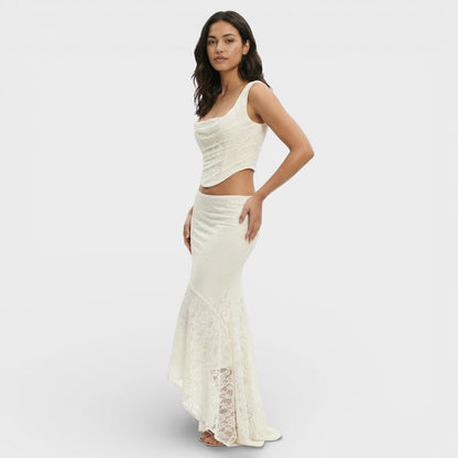 Conjunto Mujer y Falda Ajuste Elegante