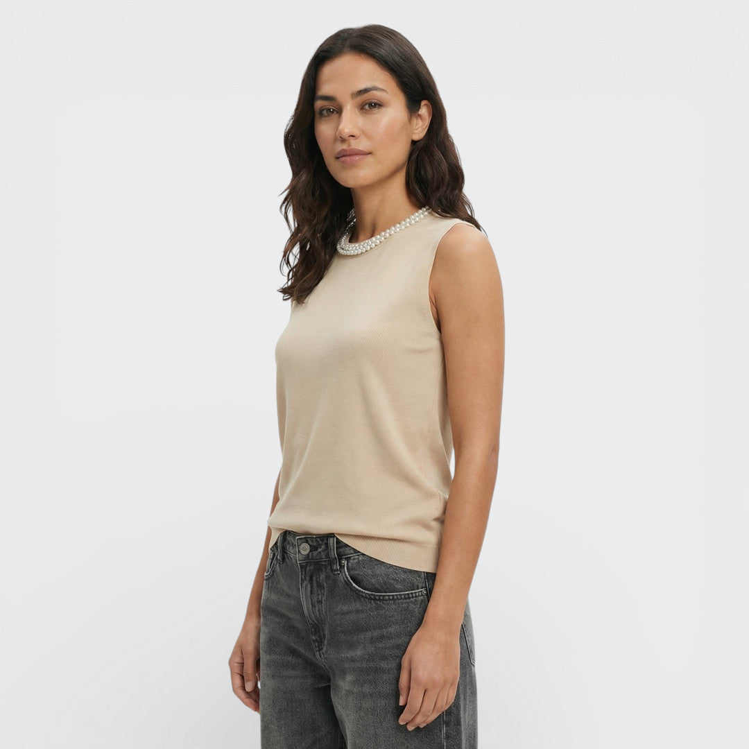 Mujer de Punto Sin Mangas
