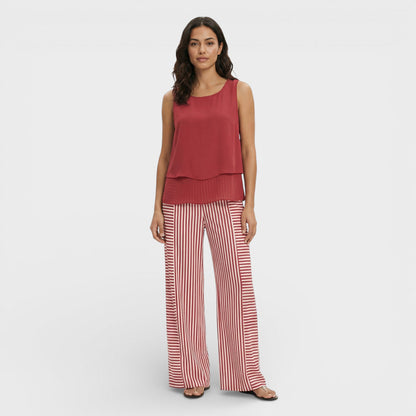 Conjunto Mujer y Pantalón Ajustado