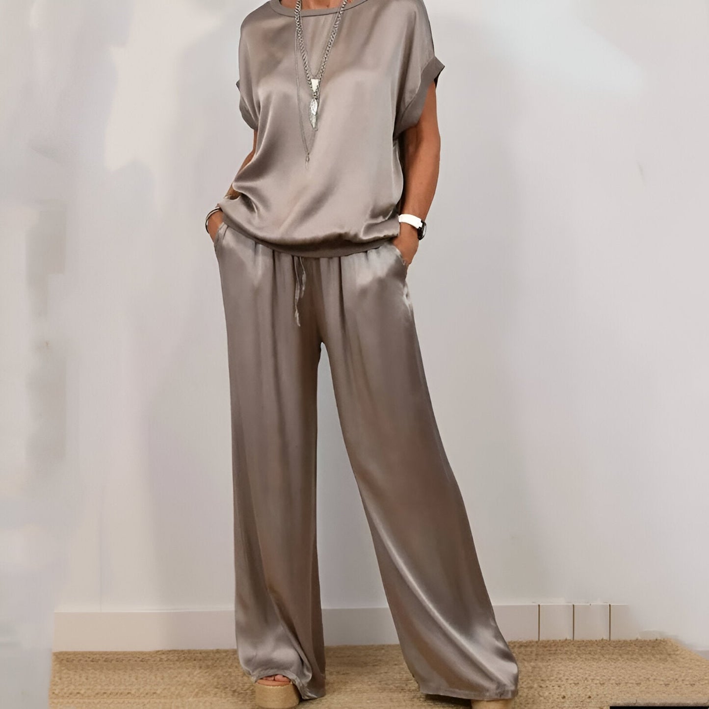 Conjunto Mujer Satén y Pantalón Largo