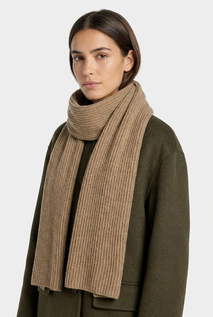 Bufanda Unisex de Tejido Clásico Suave