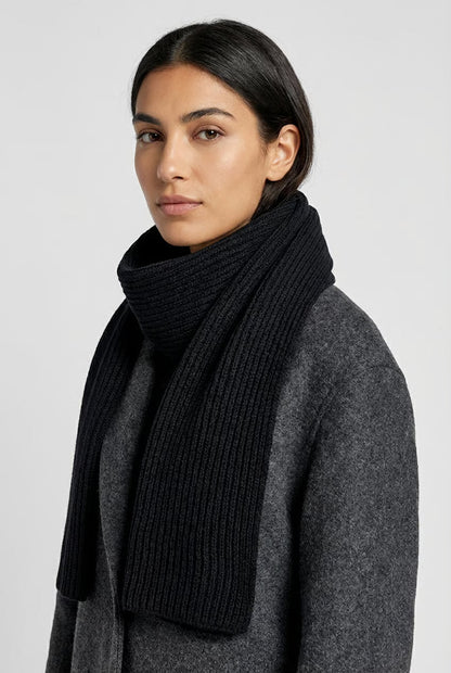 Bufanda Unisex de Tejido Clásico Suave