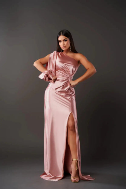 Vestido maxi mujer de satén drapeado un hombro