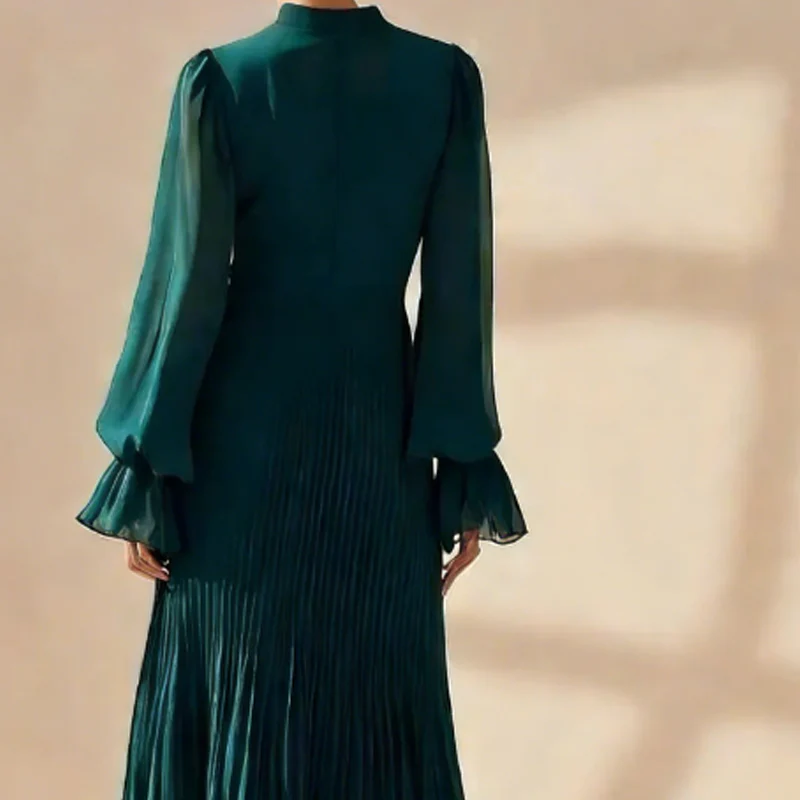 Vestido mujer elegante escote ojo de cerradura y volantes