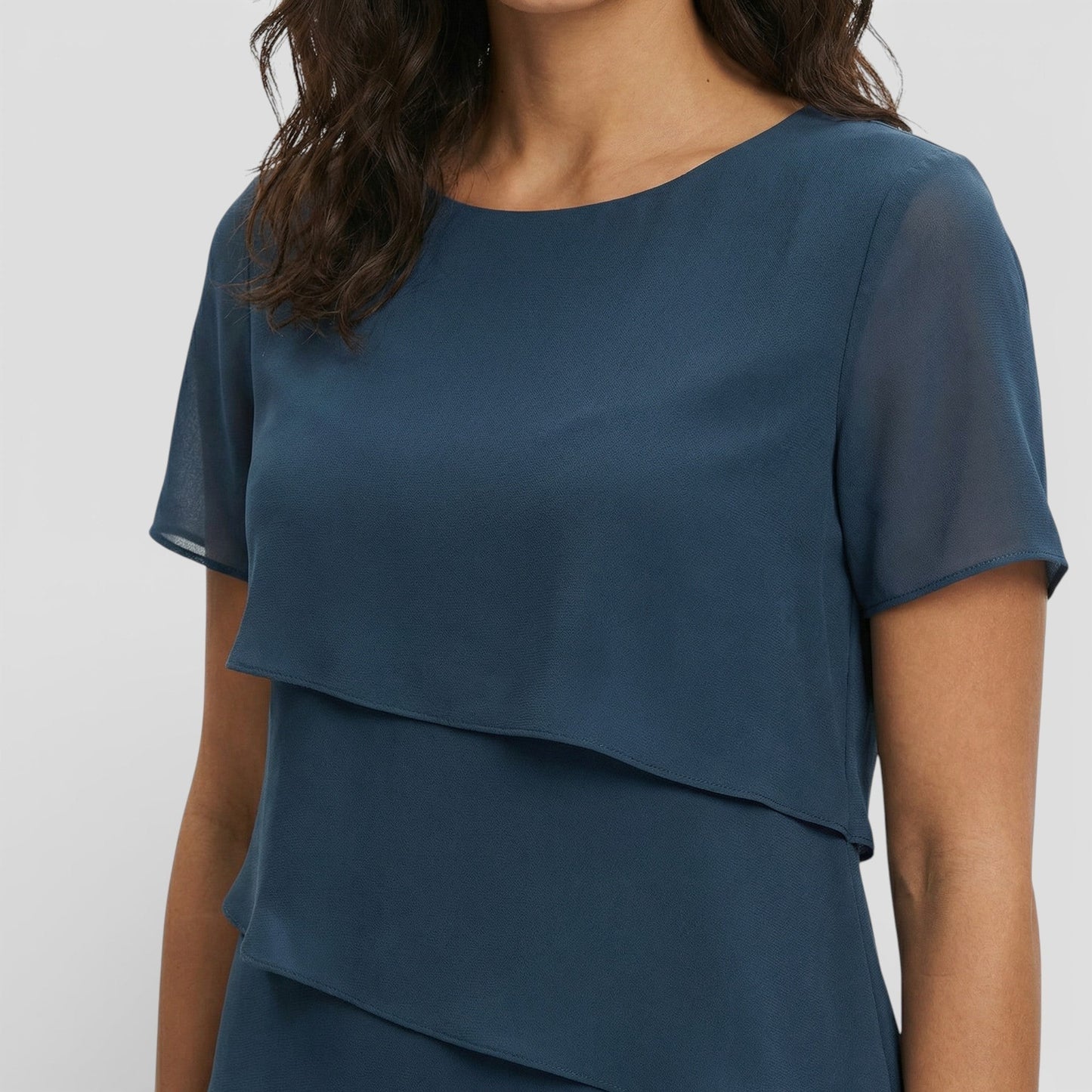 Vestido Midi Mujer con Volantes Manga Corta