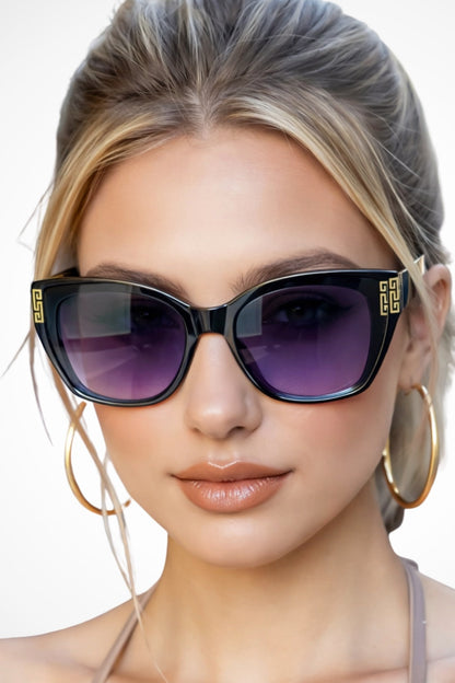 Gafas de Sol Mujer Estilo Gato Detalle Metálico Lente Degradada