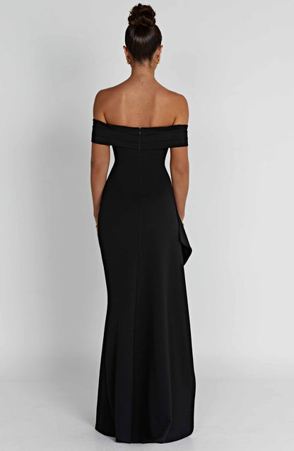 Vestido largo mujer de tirantes y diseño elegante