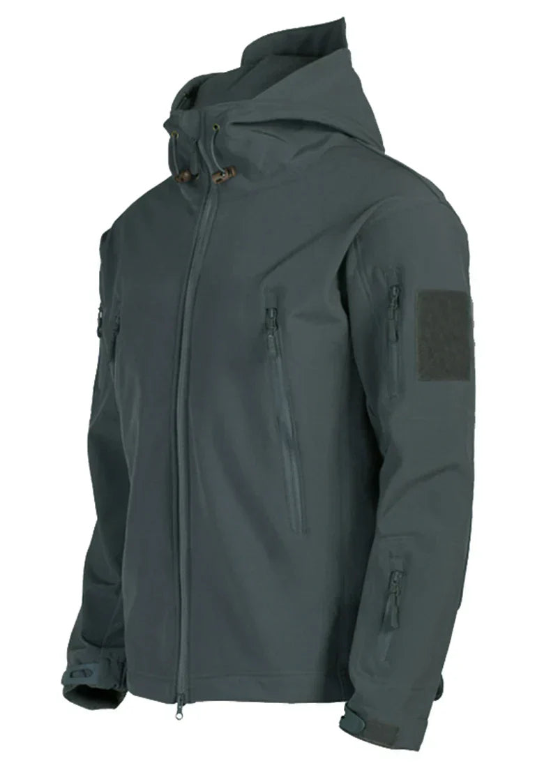 Chaqueta táctica hombre con capucha y bolsillos funcionales