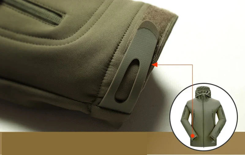 Chaqueta táctica hombre con capucha y bolsillos funcionales
