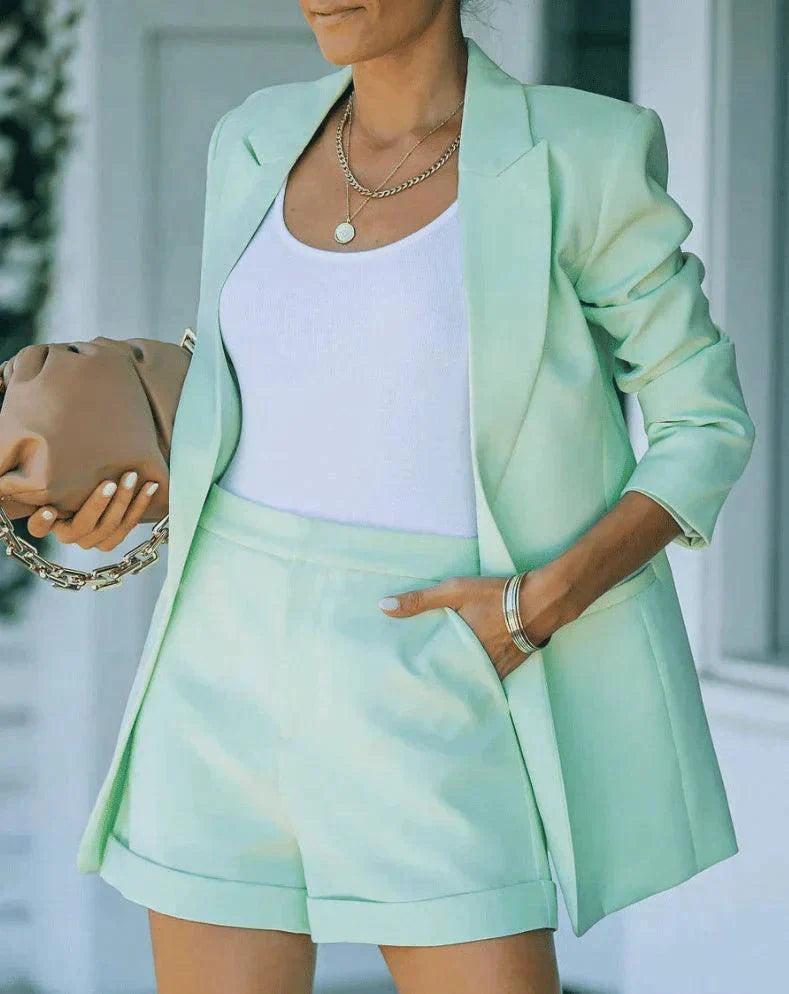 Conjunto Mujer Blazer Entallado y Shorts Cintura Alta - Mavetta