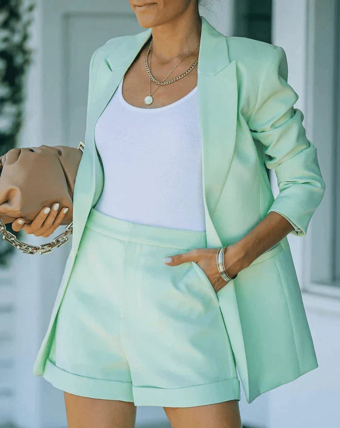 Mono corto mujer con blazer y pernera recta - Mavetta