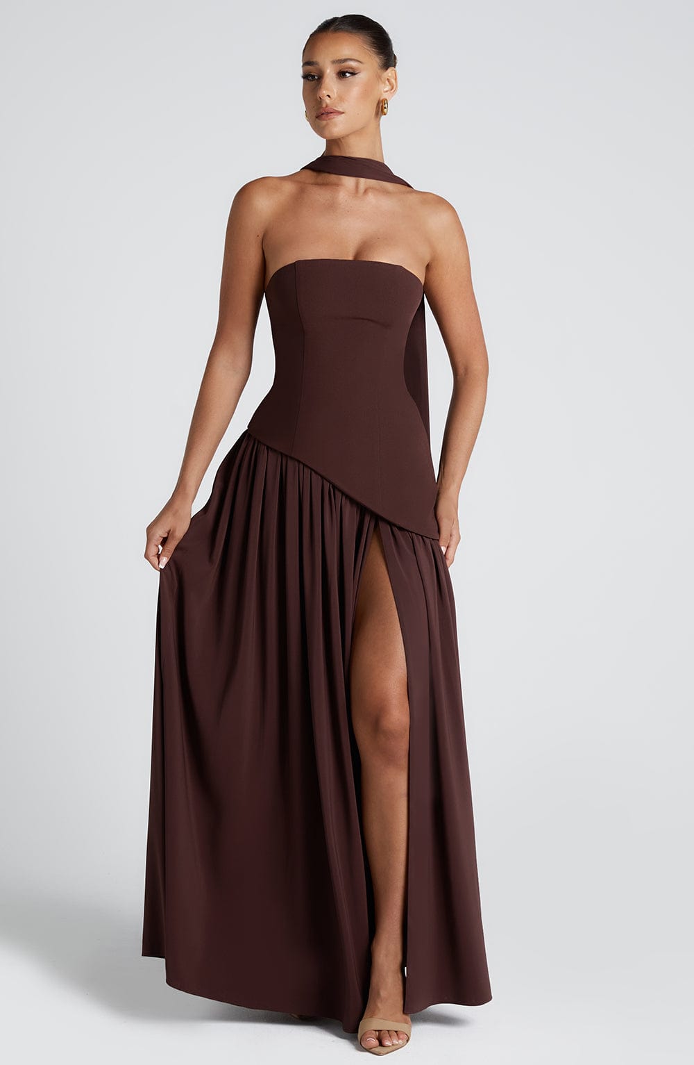 Vestido largo mujer sin mangas diseño elegante