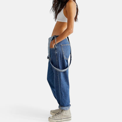 Mono Mujer de Mezclilla con Bolsillos y Tirantes