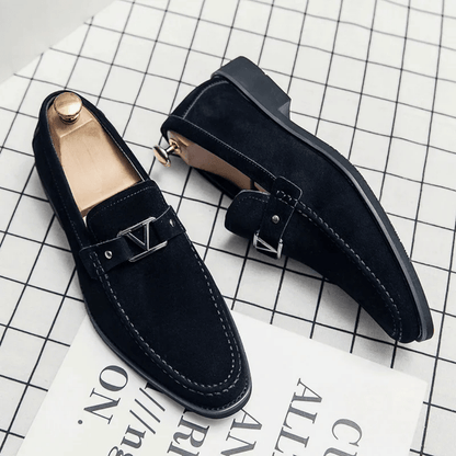 Mocasines Hombre de Vestir con Detalle Metálico y Diseño Angular