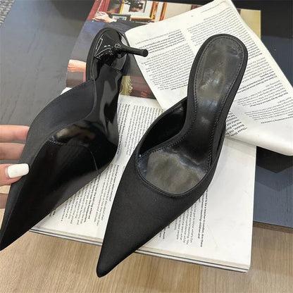 Mules de Punta Mujer Tacón Bajo
