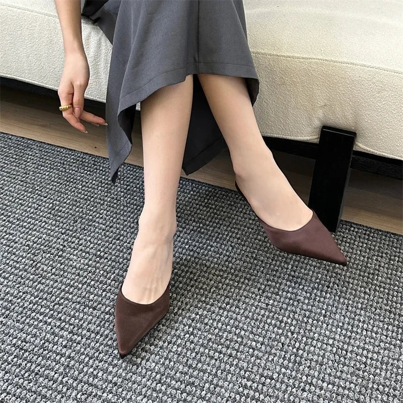 Mules de Punta Mujer Tacón Bajo