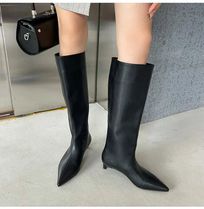 Botas altas mujer de piel con cierre lateral elegante