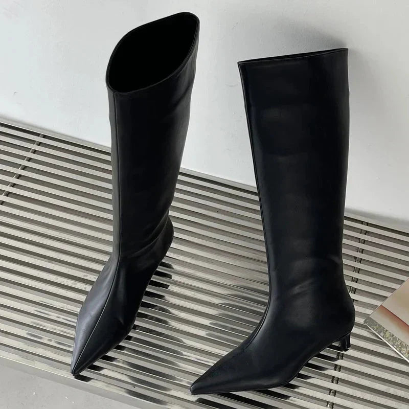 Botas altas mujer de piel con cierre lateral elegante - Mavetta