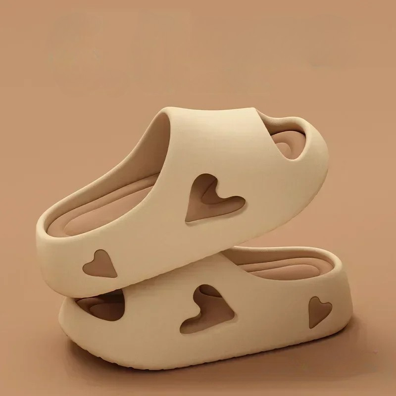 Chanclas Plataforma Mujer con Detalle de Corazones