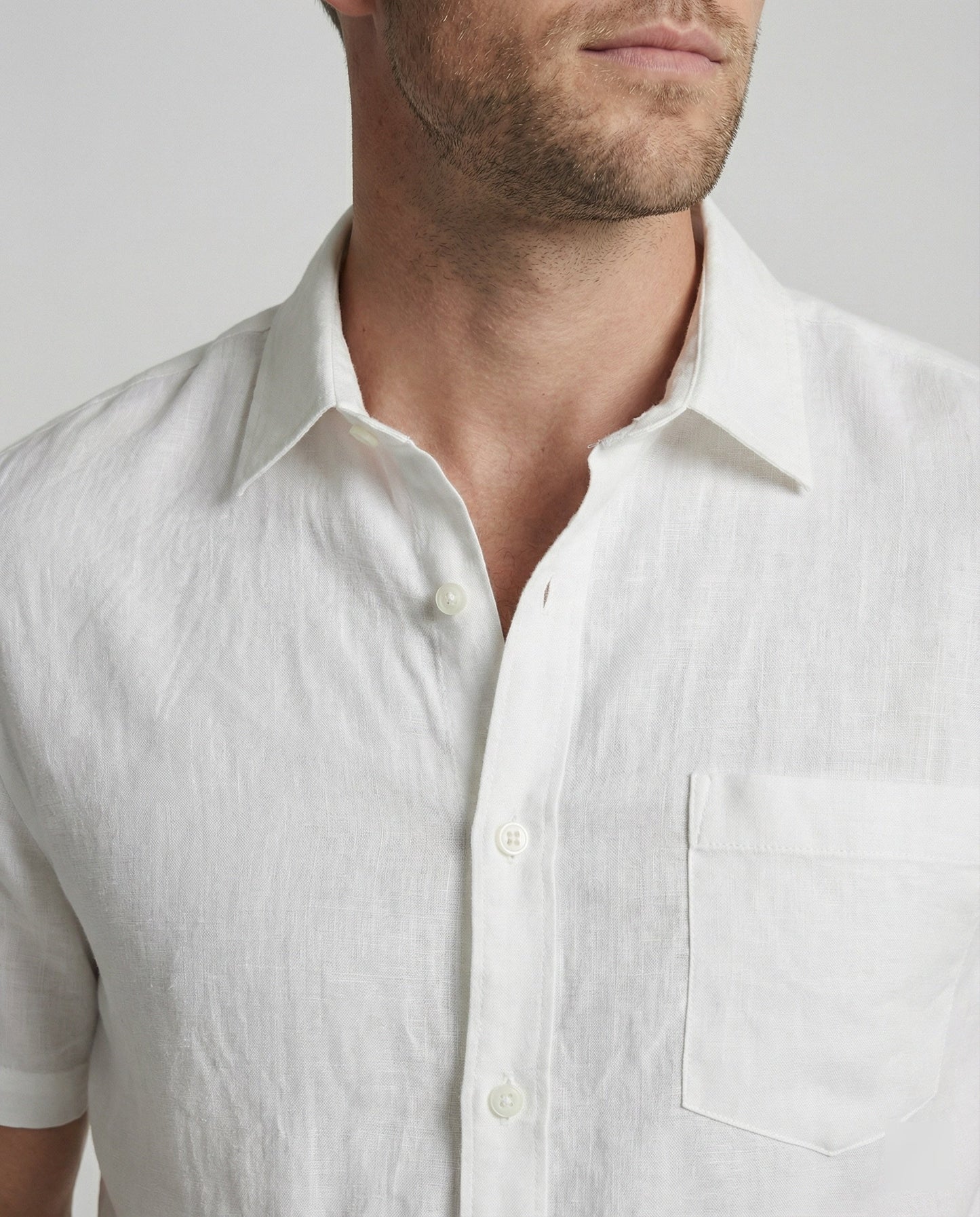 Camisa hombre manga corta estampado tropical estilo hawaiano