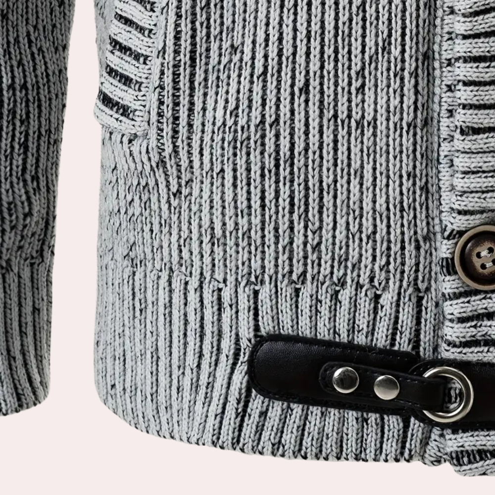 Sudadera Hombre de Pumavetta con Capucha y Botones