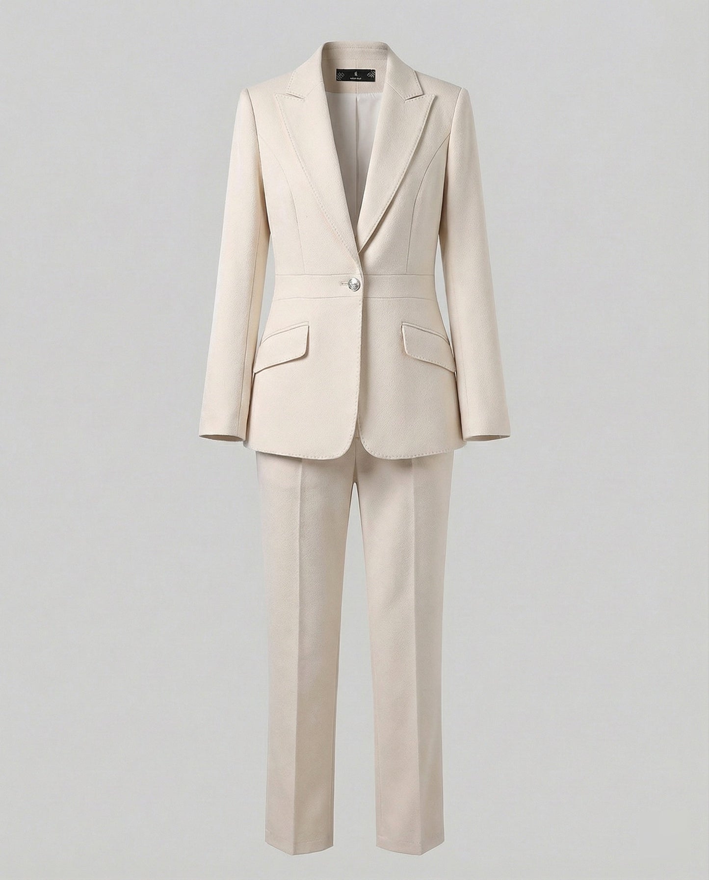 Conjunto Mujer dos Piezas Blazer y Pantalón Ajustado