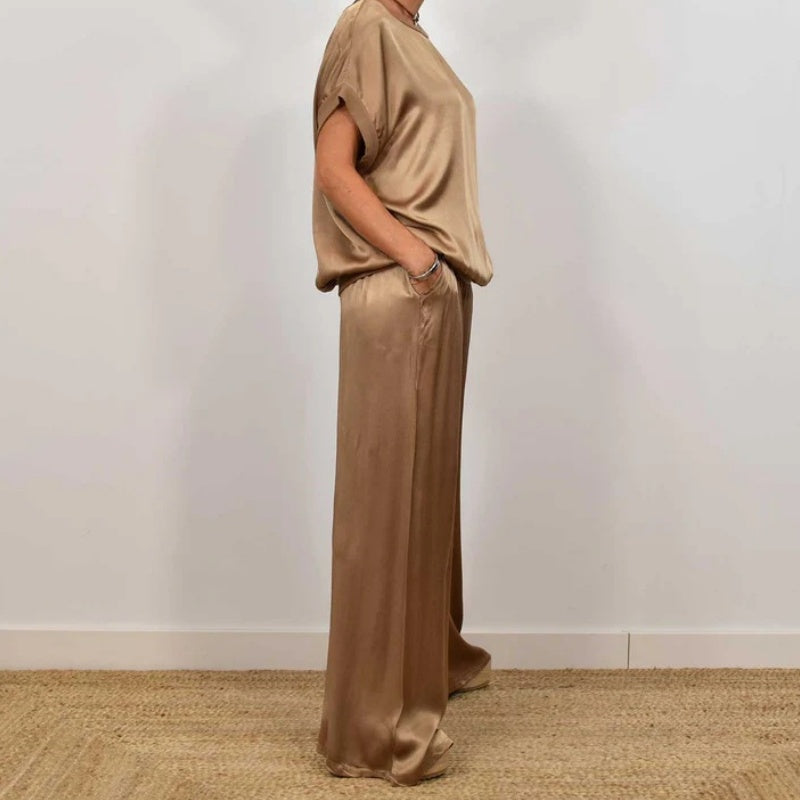 Conjunto Mujer de Satén y Pantalón de Pierna Ancha