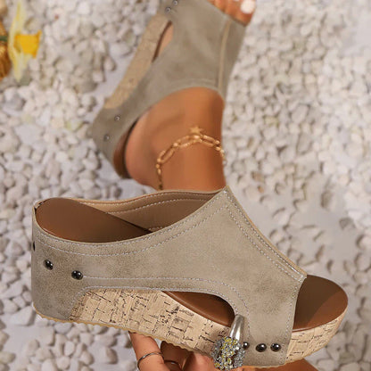 Sandalias Mujer Cuña Piel con Tachuelas