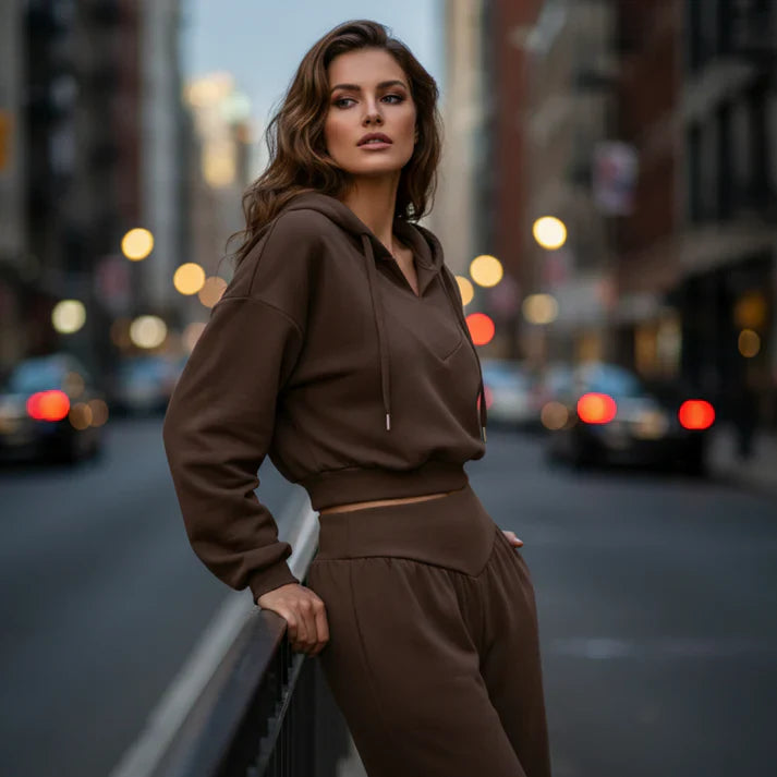 Conjunto Mujer Sudadera Corta y Pantalón Ancho