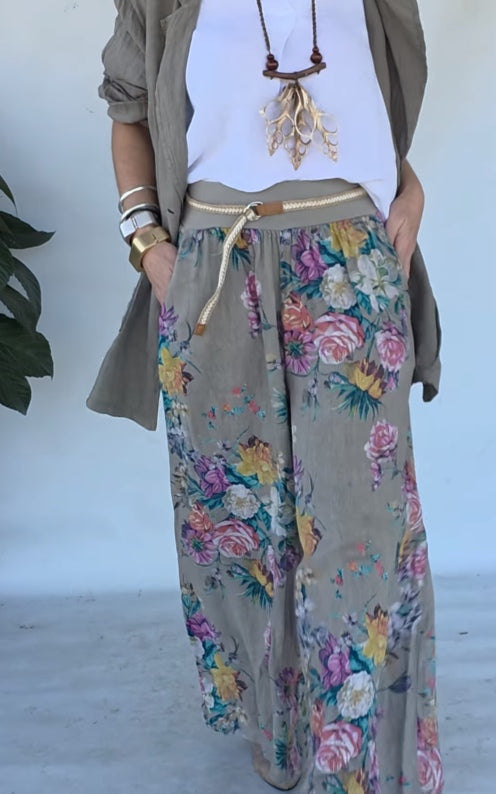 Conjunto mujer chaqueta ligera y pantalón ancho estampado fluido