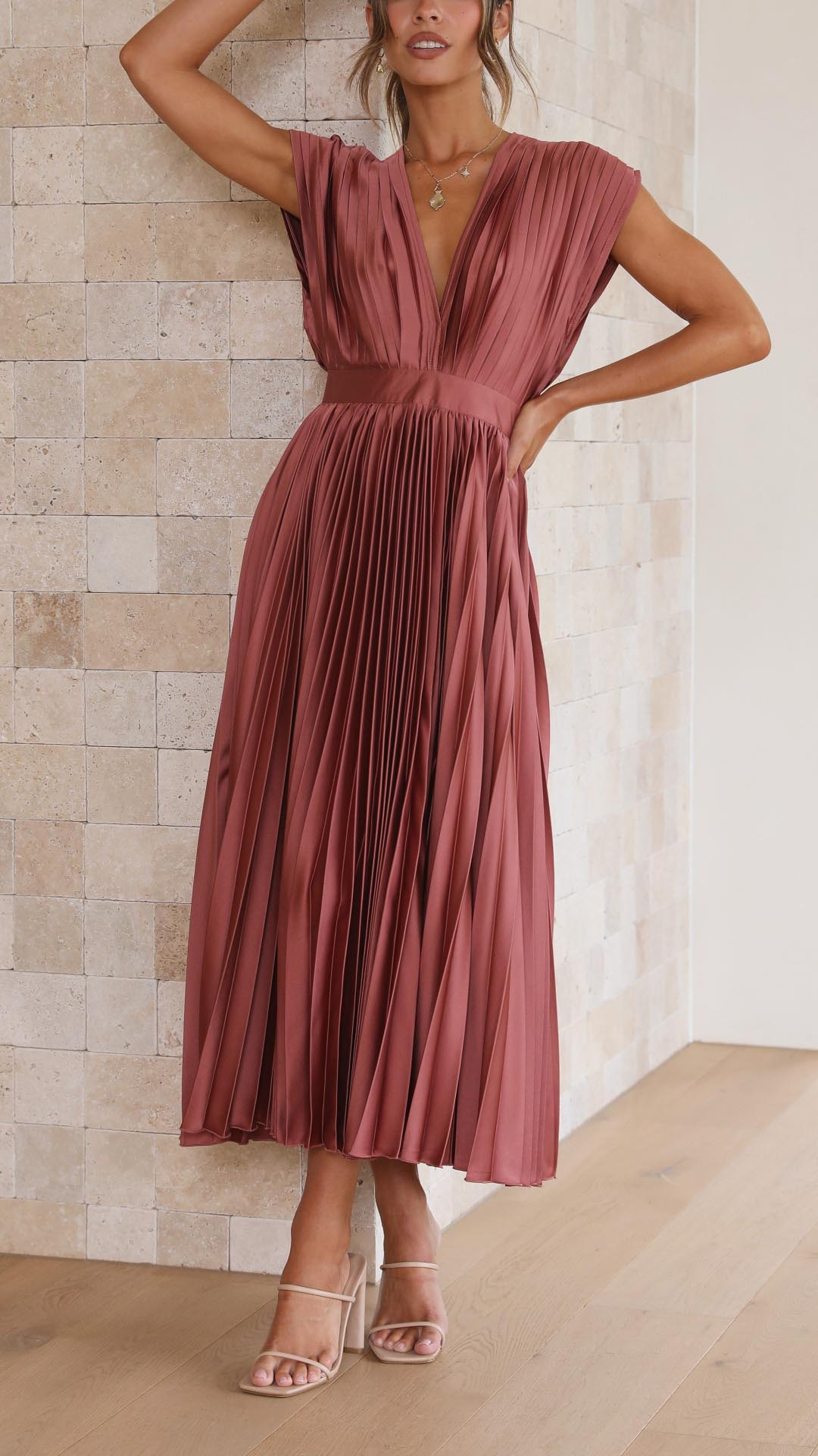 Vestido midi Mujer plisado escote en V elegante