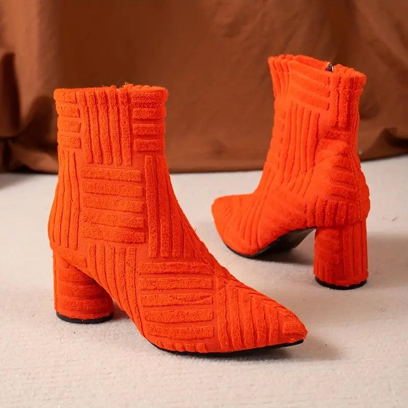 Botines Mujer de Tacón Grueso Diseño Monocromático